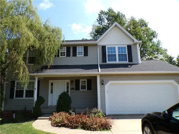 211 Hummingbird Hl, Cranberry Twp, PA 16066