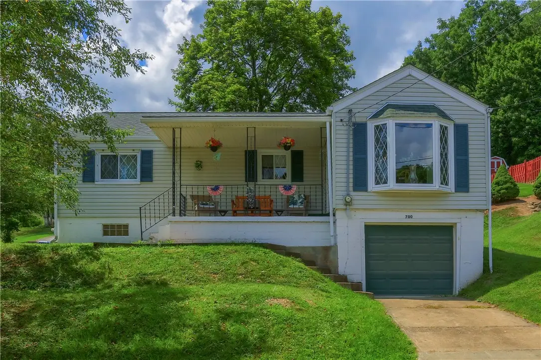 700 Smiley St, Ellwood City, PA 16117 - #1