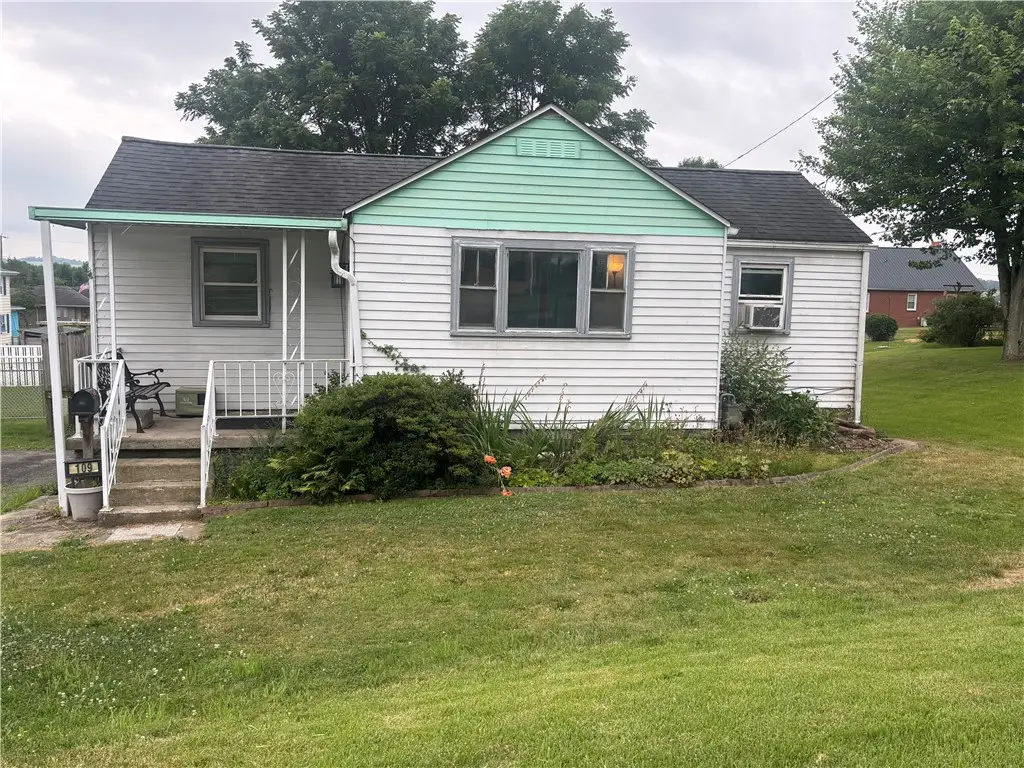 109 Harbison Ave, Masontown, PA 15461 - #1