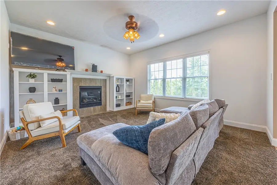 1104 Cross Creek Dr, Uniontown, PA 15401 - #3