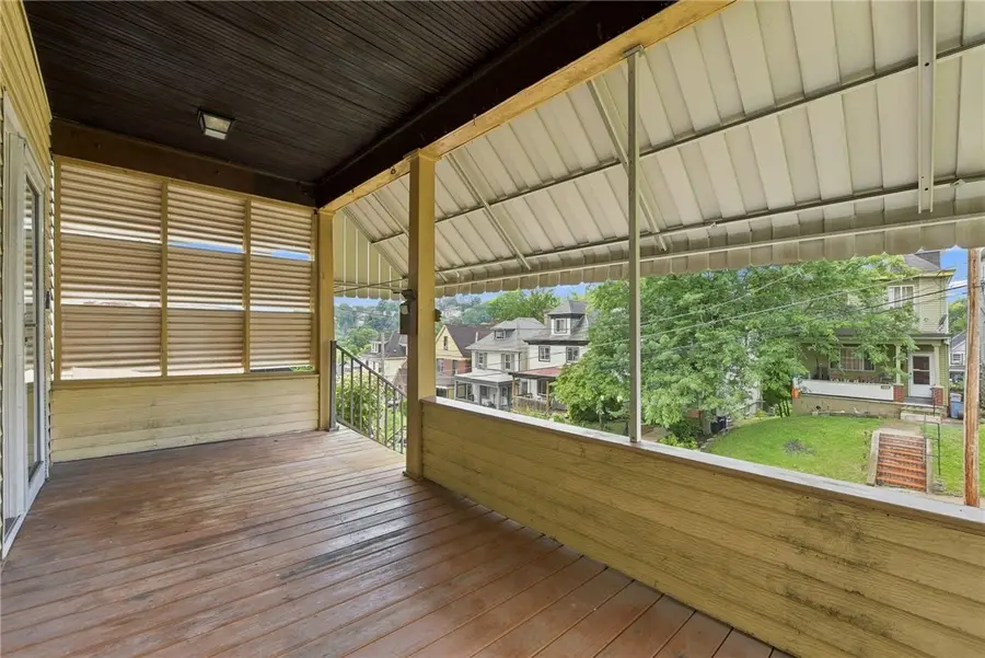 1521 Rockland Ave, Pittsburgh, PA 15216 - #2