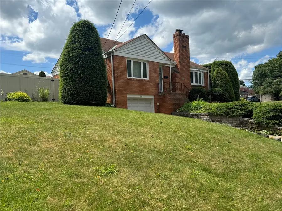 749 Harden Dr, Pittsburgh, PA 15229 - #2