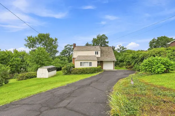 675 Meadow Lane, Rochester, PA 15074