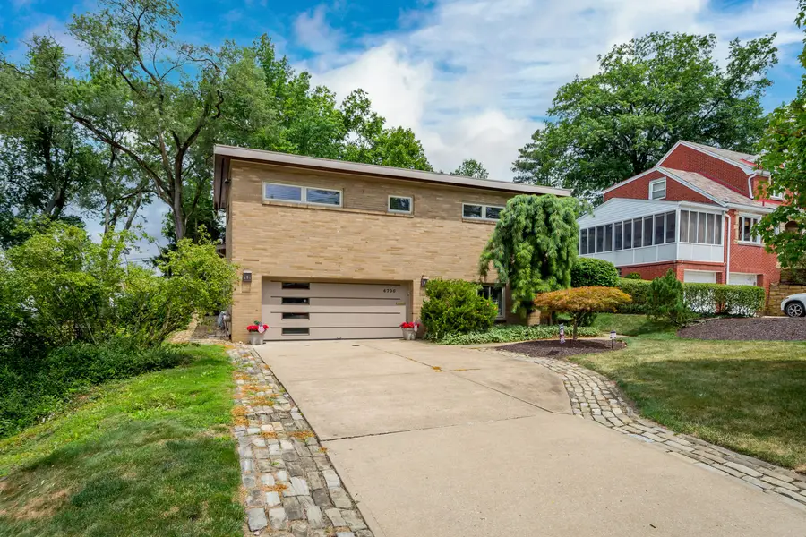 4706 W Lawnview Avenue, Pittsburgh, PA 15227 - #2