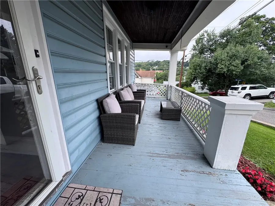 11 Elm St, Burgettstown, PA 15021 - #3