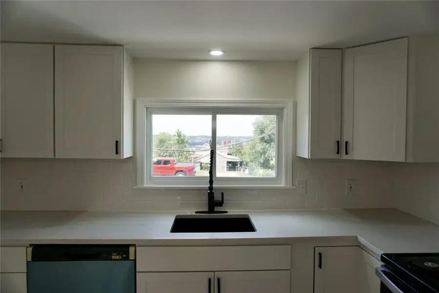 11 E. Amanda Ave, Pittsburgh, PA 15210 - #3