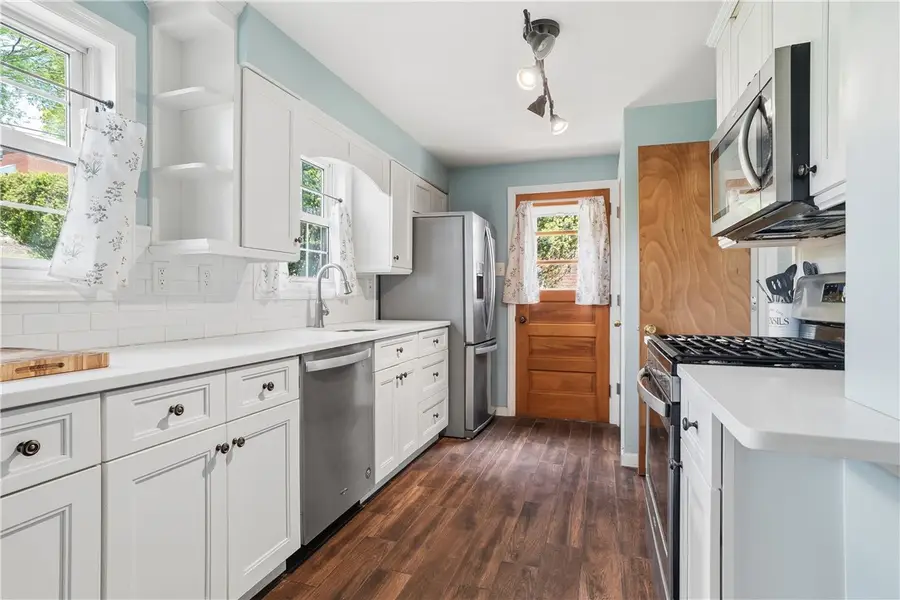 1107 Girard Rd, Pittsburgh, PA 15227 - #3