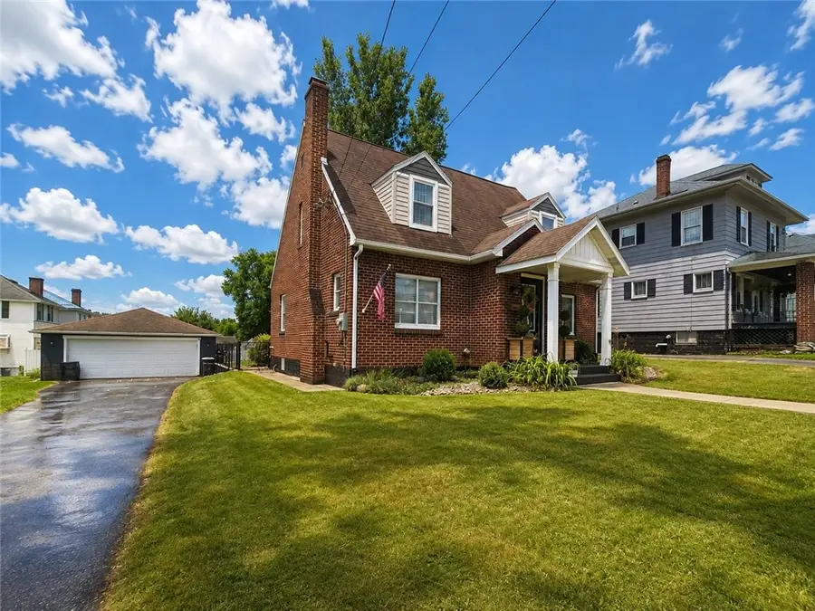 306 E Church Ave, Masontown, PA 15461 - #2