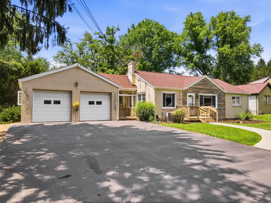 205 Dorseyville Road, Pittsburgh, PA 15215 - #3