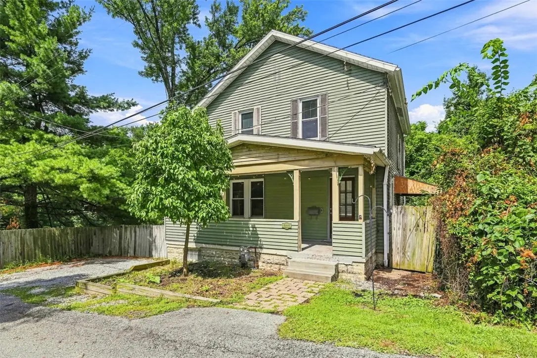 1221 Oakleaf Dr, Pittsburgh, PA 15207 - #1