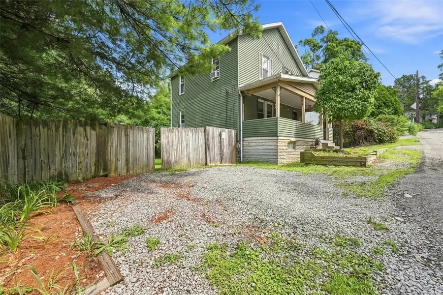 1221 Oakleaf Dr, Pittsburgh, PA 15207 - #2