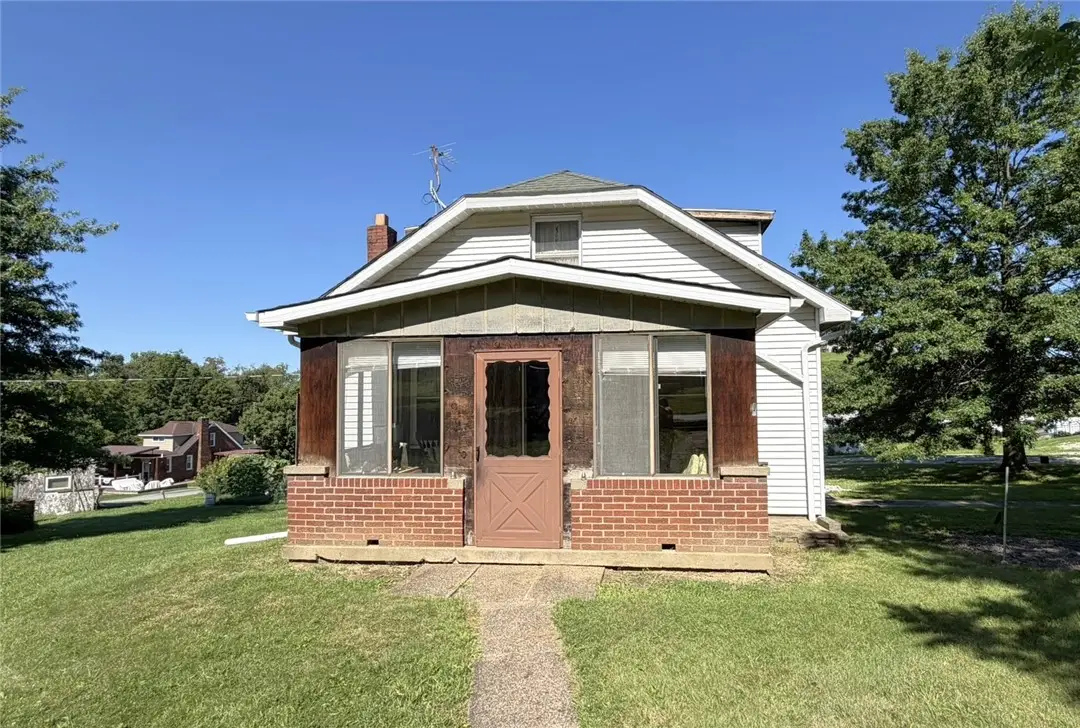 1661 Amy Lane, North Huntingdon, PA 15642 - #1