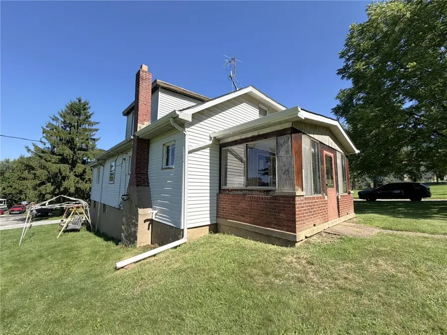 1661 Amy Lane, North Huntingdon, PA 15642 - #2
