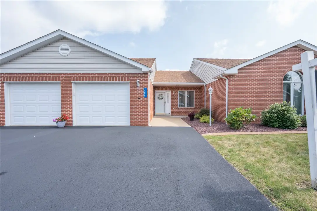 756 Everview Ln, Derry, PA 15627 - #1