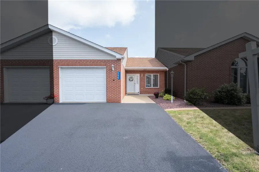756 Everview Ln, Derry, PA 15627 - #2