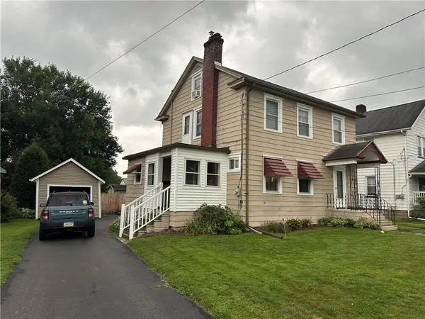375 Wengler Ave, Sharon, PA 16146