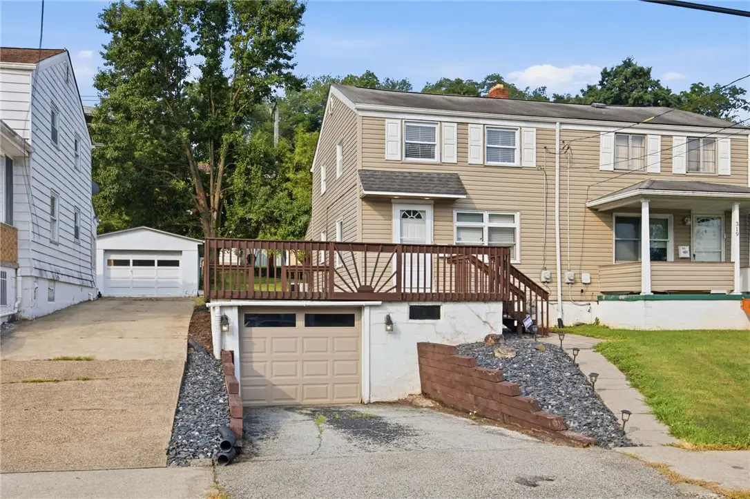 321 Cedar St, Jeannette, PA 15644 - #1