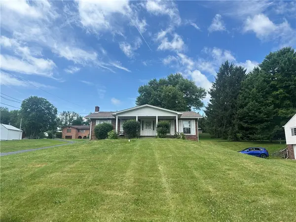 129 Campmeeting Rd, Clinton, PA 15026