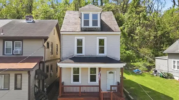 1237 Ledgedale St, Pittsburgh, PA 15205