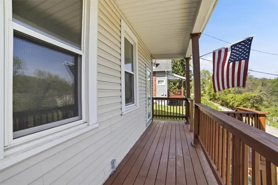 1237 Ledgedale St, Pittsburgh, PA 15205 - #2