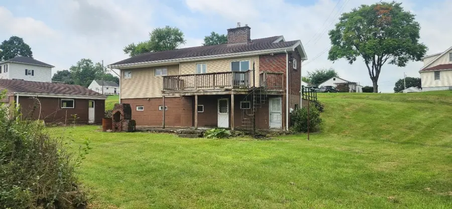 102 Mahony Avenue, Ellwood City, PA 16117 - #3