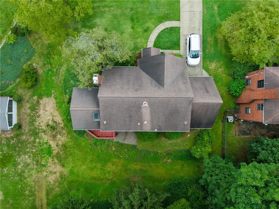 209 Glenview Drive, New Kensington, PA 15068 - #2