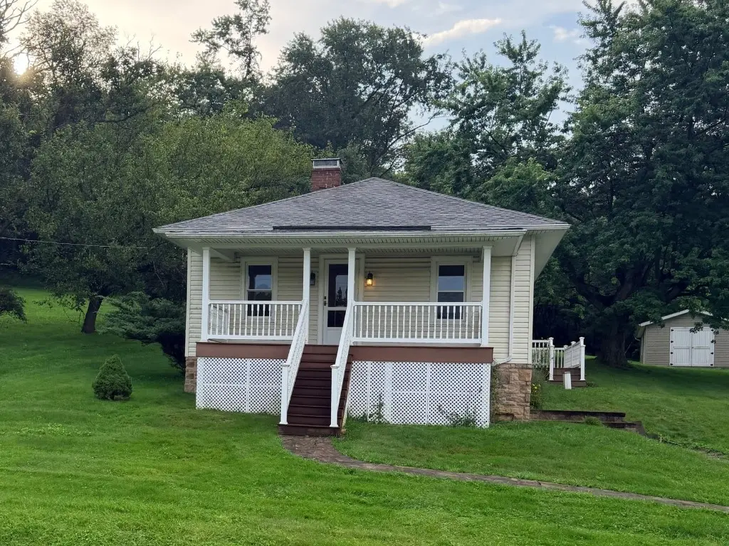 1566 Brush Run Rd, Washington, PA 15301 - #1