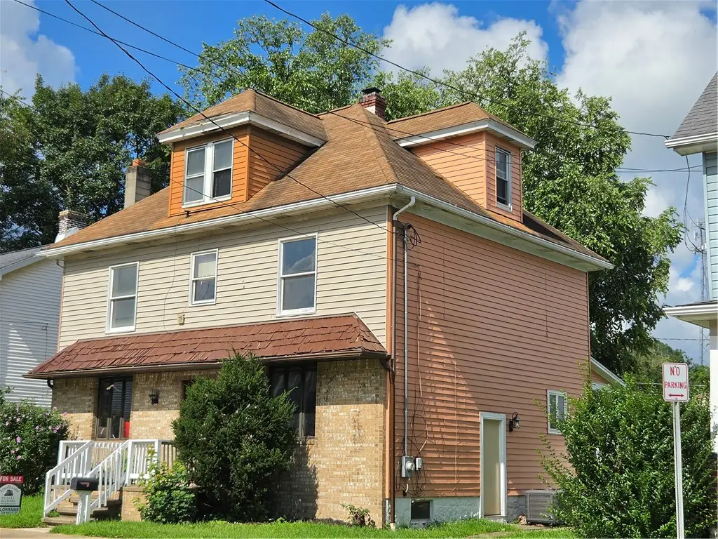 321 E 4th St, Derry, PA 15627 - #1