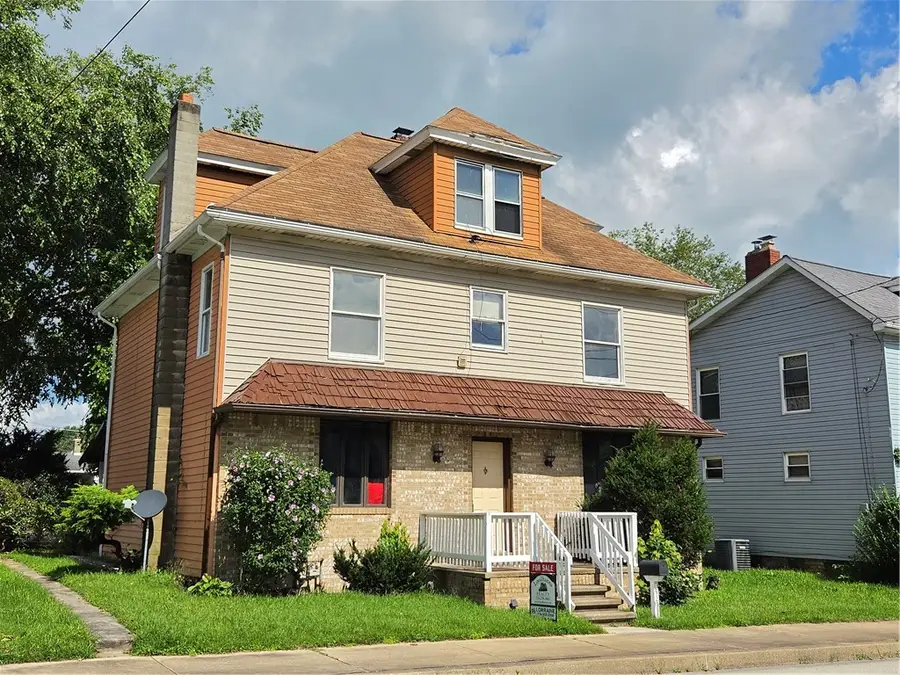 321 E 4th St, Derry, PA 15627 - #2
