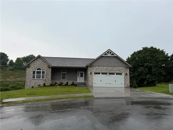 407 Haymaker Ct #LT 204, McMurray, PA 15317