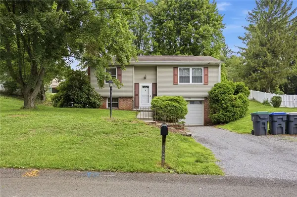 592 Jane St, Cranberry Twp, PA 16066