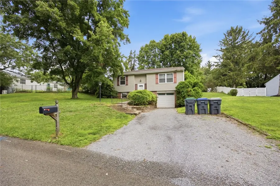 592 Jane St, Cranberry, PA 16066 - #3