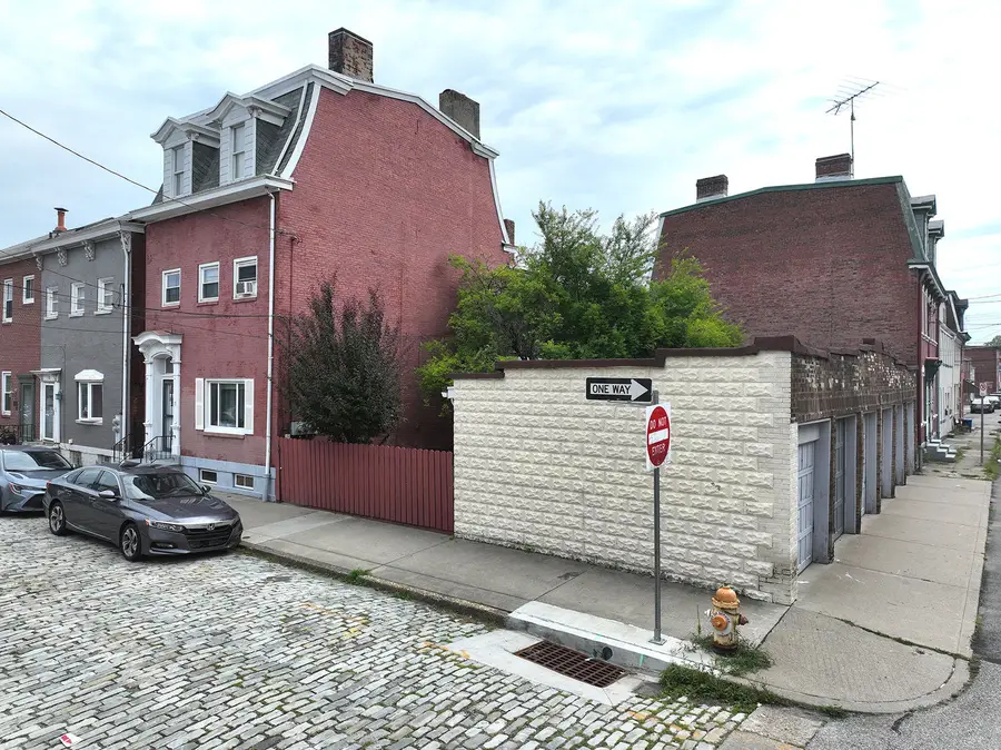 15 S 14th Street, Pittsburgh, PA 15203 - #2