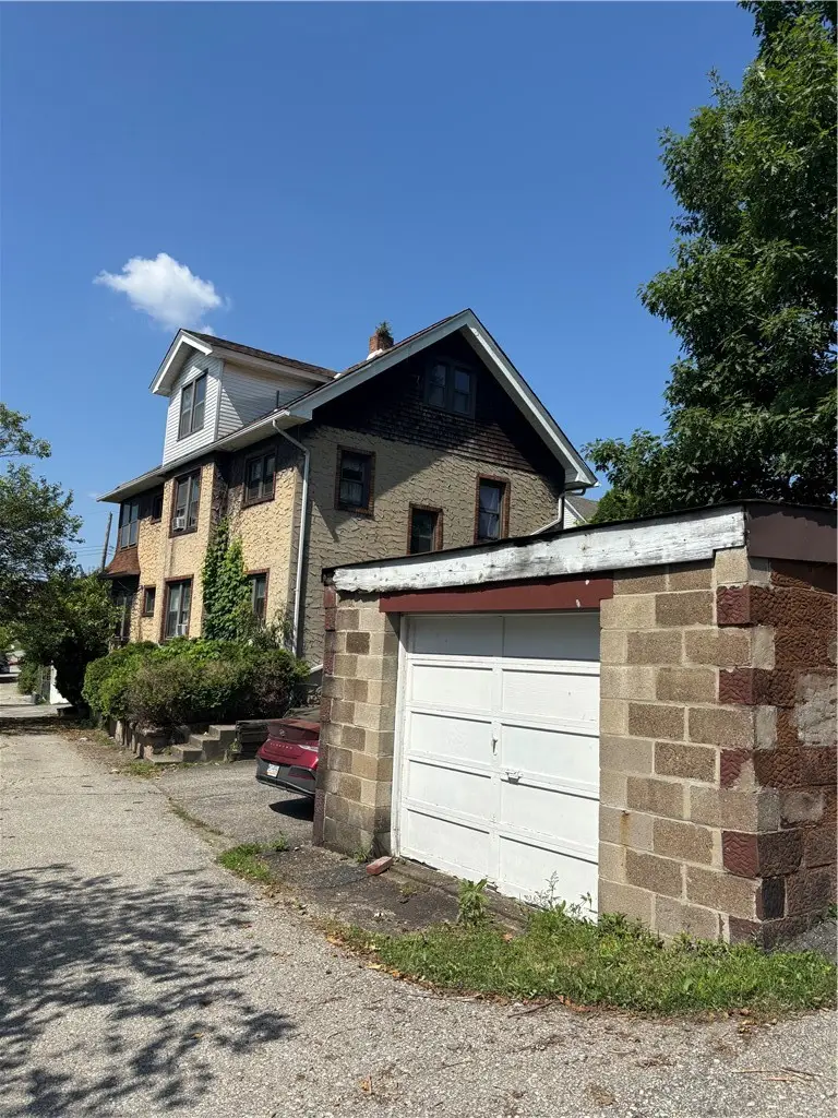 119 Doney St, Duquesne, PA 15110 - #2
