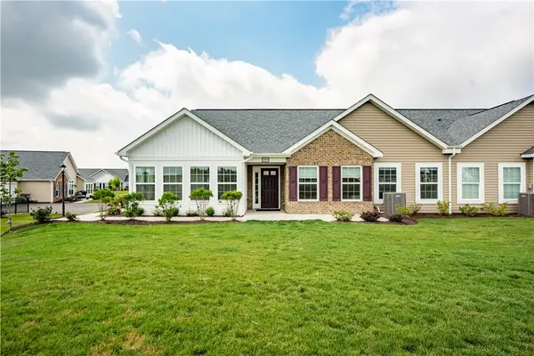 1083 Forest Oaks Drive, Butler, PA 16001
