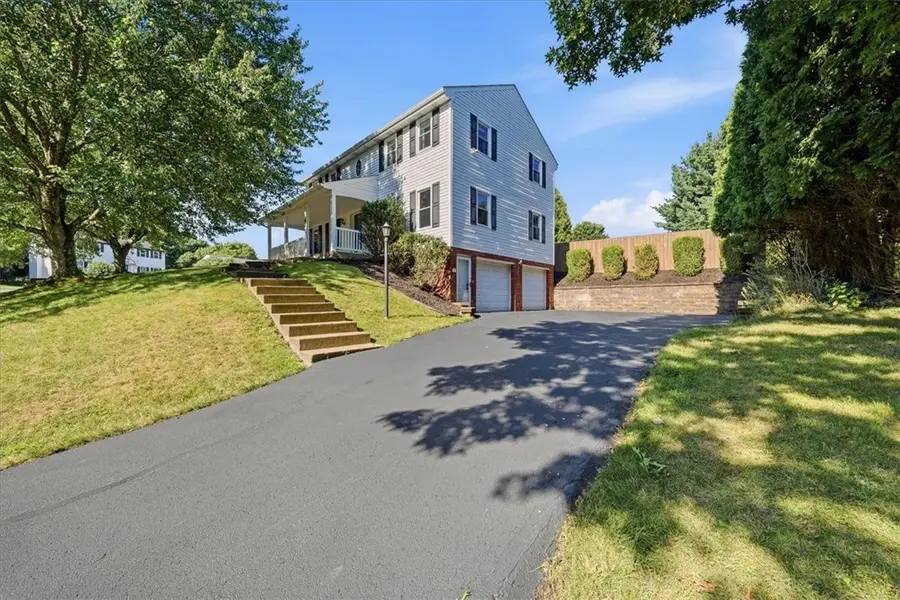 10153 Sudberry Dr, Wexford, PA 15090 - #2
