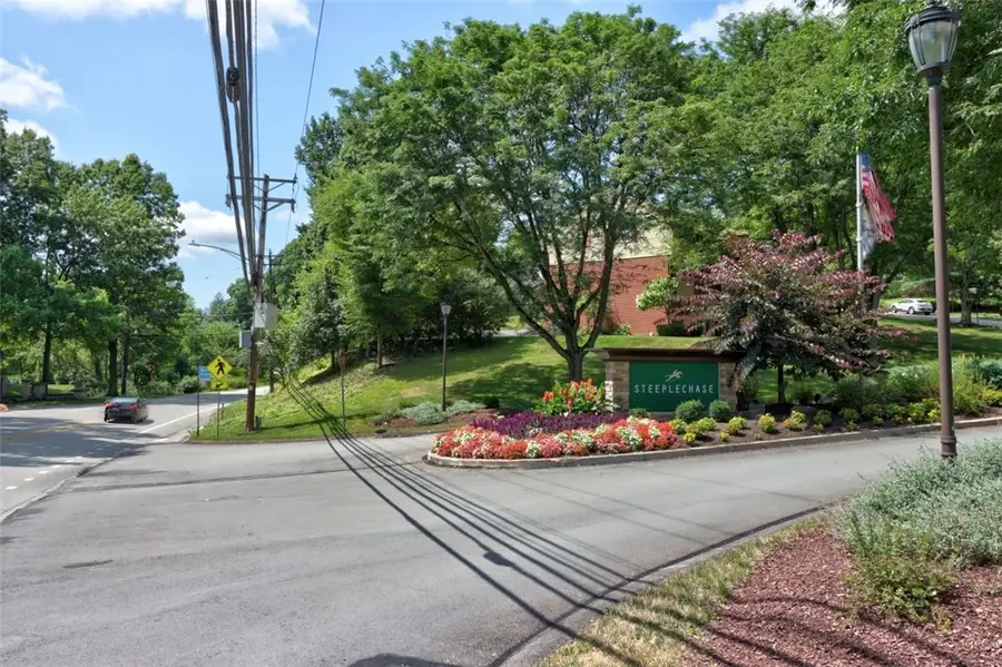 20 Hennig Dr, Pittsburgh, PA 15236 - #3
