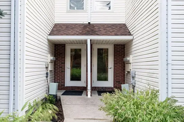 1407 Kenzie Dr, Pittsburgh, PA 15205