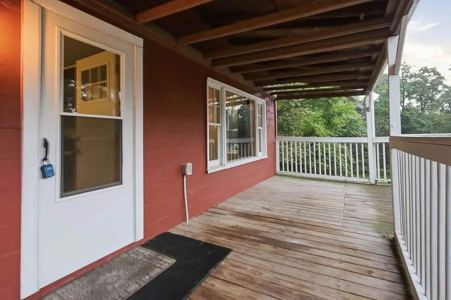 9 1/2 E Pitt St, Canonsburg, PA 15317 - #3