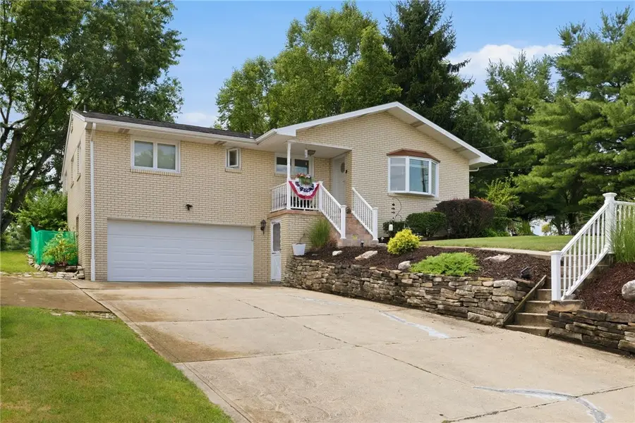 124 Shellbark St, Jefferson Hills, PA 15025 - #3