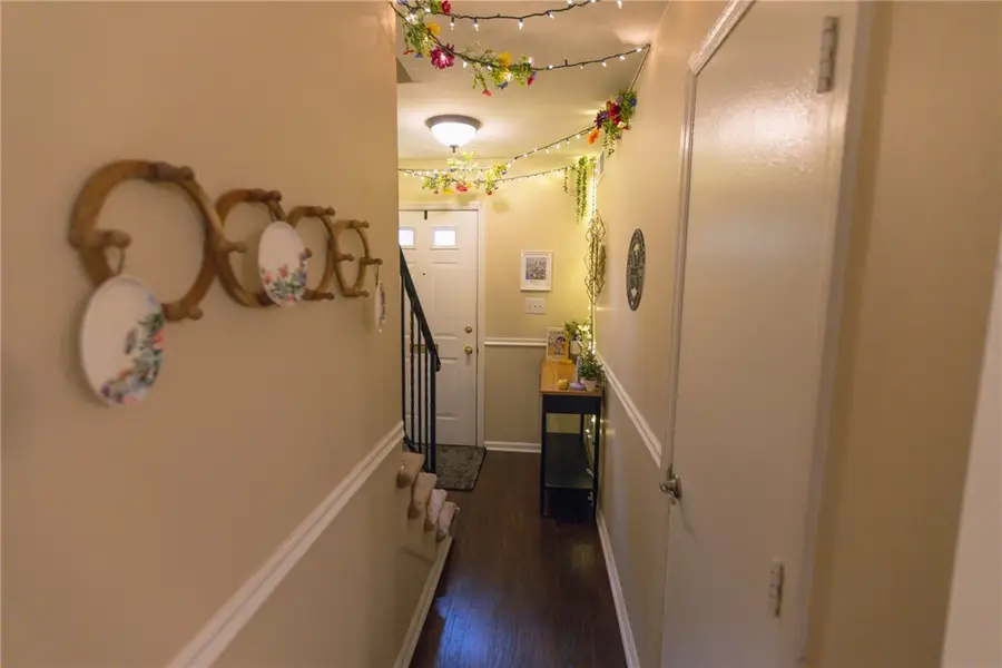 450 Country View Ct, Pittsburgh, PA 15205 - #2