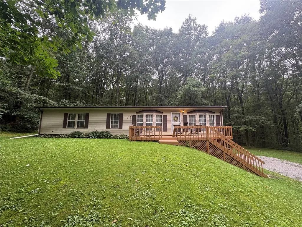 106 Painter Ln, Harmony, PA 16037 - #1