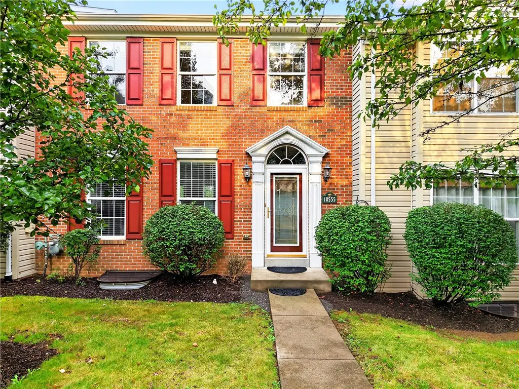 10555 Forest Hill Dr, Wexford, PA 15090 - #1