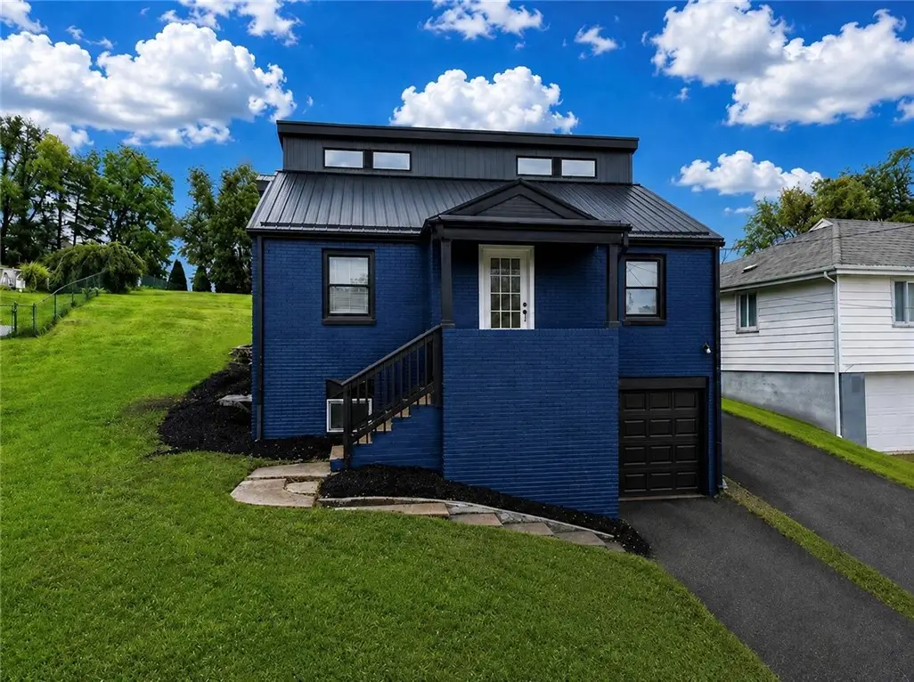 11690 Center St, North Huntingdon, PA 15642 - #1