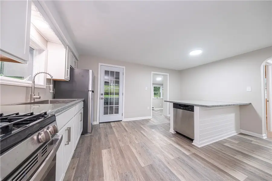 11690 Center St, North Huntingdon, PA 15642 - #3