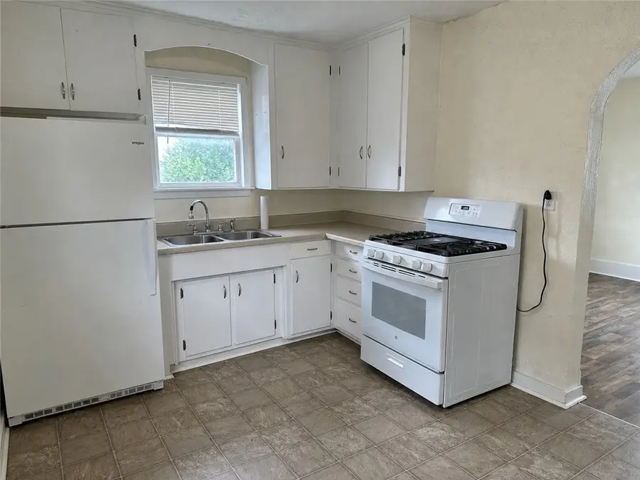 1413 Robbins Ave, North Apollo, PA 15673 - #3