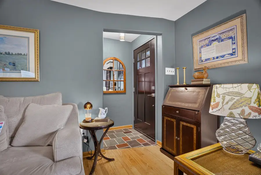1304 Cochran Road, Pittsburgh, PA 15243 - #2