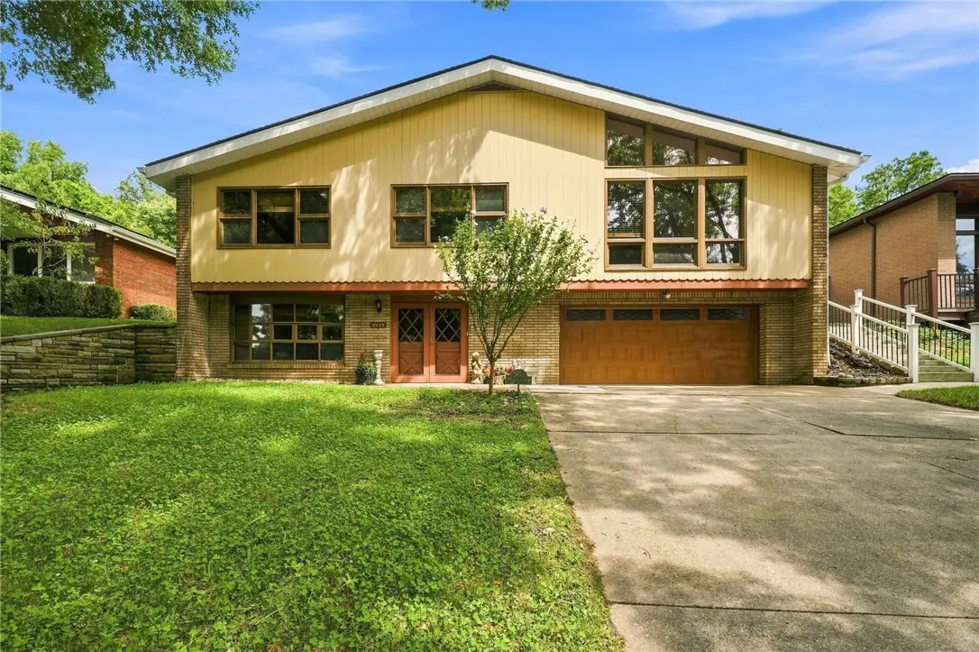 2488 Mount Royal Rd, Pittsburgh, PA 15217 - #1