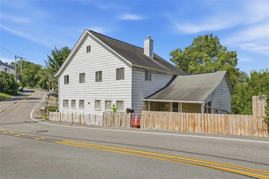 2254 Mckees Rocks Rd, Robinson, PA 15136 - #2
