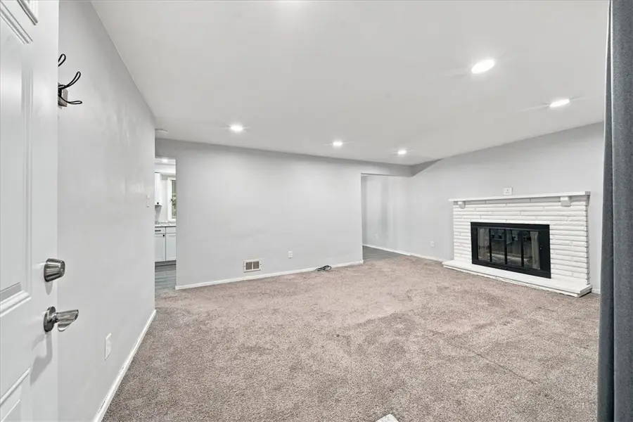 449 Arbor Ln, Pittsburgh, PA 15236 - #3